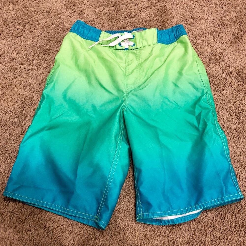 Swim trunks size boys L